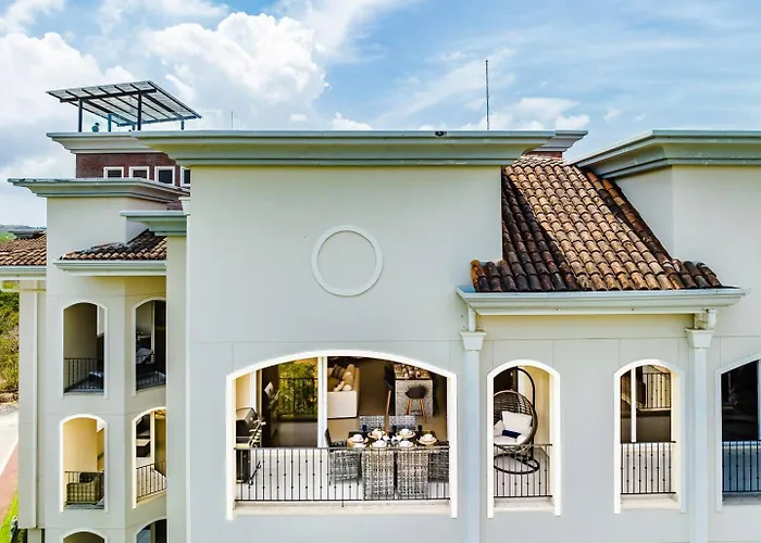 Amazing New Peninsula Penthouse With Ocean Views Сasa de vacaciones *